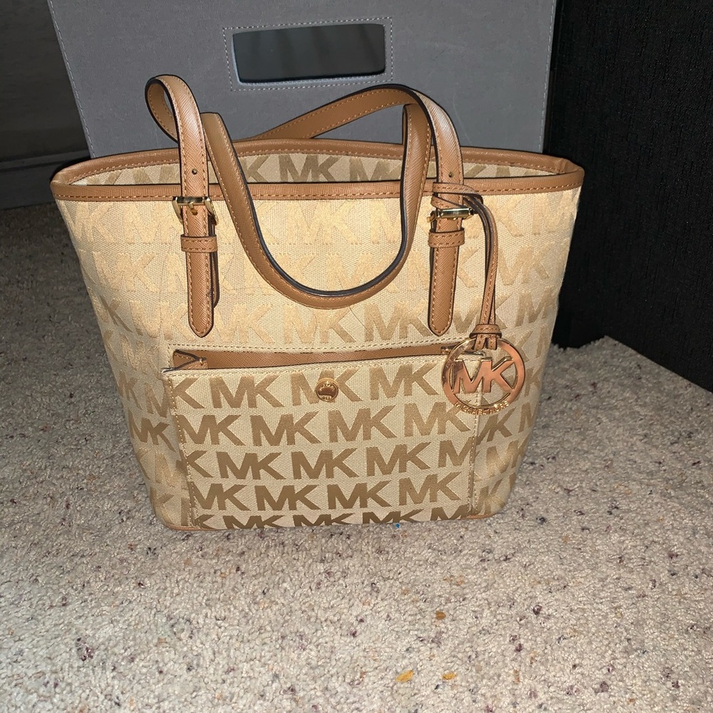 Michael Kors purse